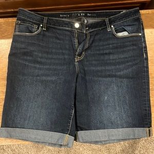 Apt 9 Bermuda denim shorts size 16